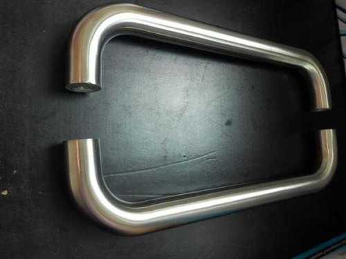 Dia D Pull Handle In Sss Finish Bolt Thru Fixing (250X22Mm) ConstructionHardware And FastenersDoor And Window Handles